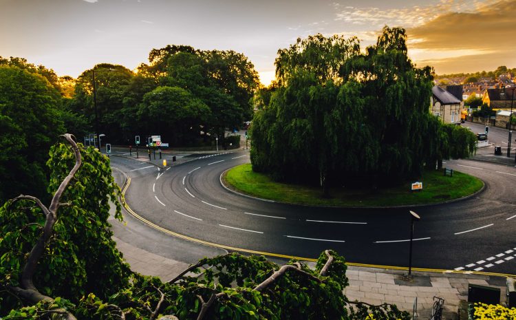  Avoid Common Mistakes Made by Cyclists at Roundabouts